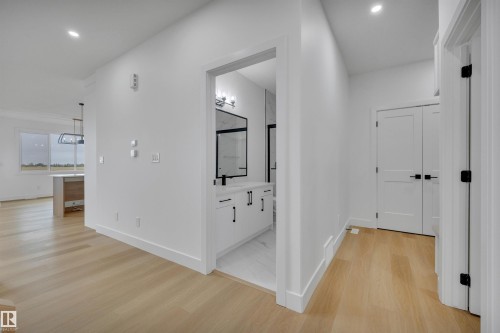 700 Bank Drive, Leduc, AB 