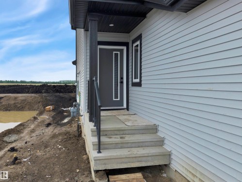 700 Bank Drive, Leduc, AB 