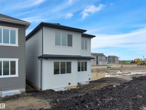 700 Bank Drive, Leduc, AB 