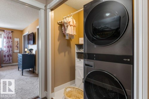 17 Donald Place, St. Albert, AB - Indoor Photo Showing Laundry Room