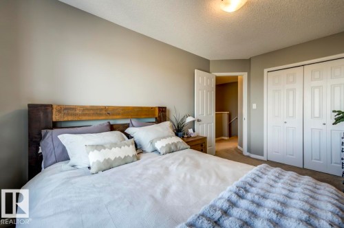 5487 Crabapple Loop Sw, Edmonton, AB - Indoor Photo Showing Bedroom