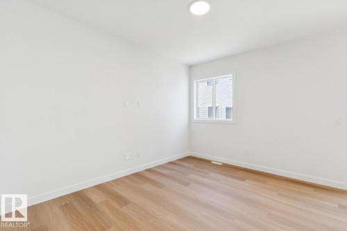 47 710 Mattson Drive Sw, Edmonton, AB - Indoor Photo Showing Other Room
