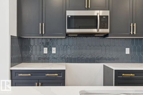 47 710 Mattson Drive Sw, Edmonton, AB - Indoor Photo Showing Kitchen