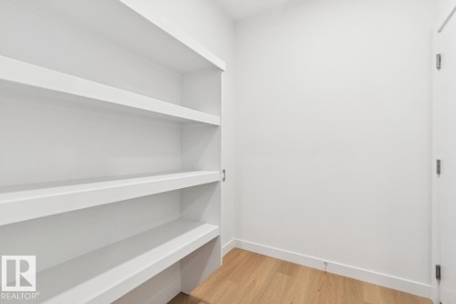 47 710 Mattson Drive Sw, Edmonton, AB - Indoor With Storage