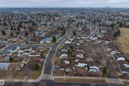 Expansive residential area featuring numerous single-family homes and multi-unit residences - 17120 103 Street, Edmonton, AB - Outdoor With View