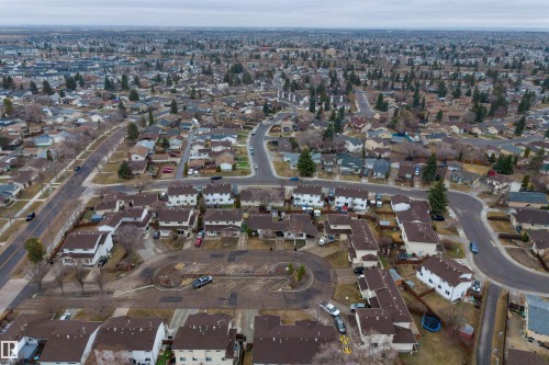 Extensive residential area featuring numerous single-family homes and multi-unit dwellings - 17120 103 Street, Edmonton, AB - Outdoor With View