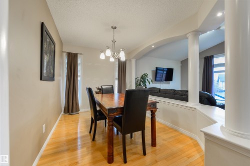 7 Hilldowns Drive, Spruce Grove, AB - Indoor Photo Showing Dining Room