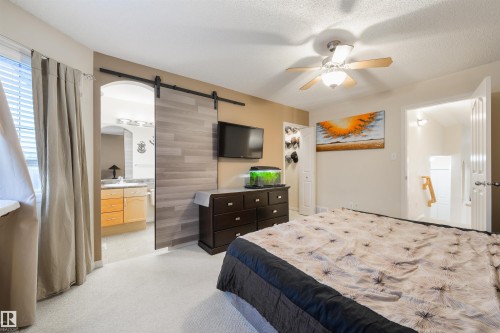 7 Hilldowns Drive, Spruce Grove, AB - Indoor Photo Showing Bedroom
