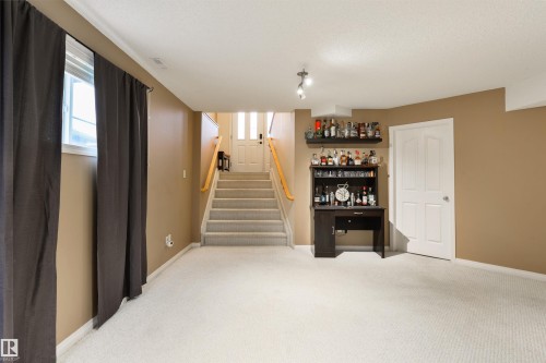 7 Hilldowns Drive, Spruce Grove, AB - Indoor Photo Showing Other Room
