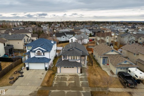 7 Hilldowns Drive, Spruce Grove, AB - Outdoor