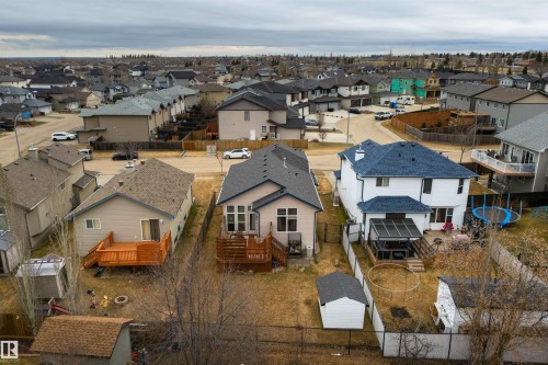 7 Hilldowns Drive, Spruce Grove, AB - Outdoor