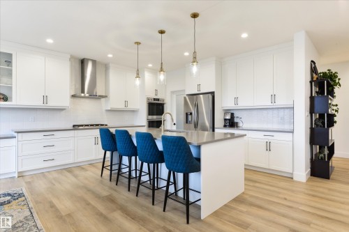 36 Avonlea Way, Spruce Grove, AB - Indoor Photo Showing Kitchen With Upgraded Kitchen