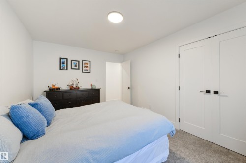 36 Avonlea Way, Spruce Grove, AB - Indoor Photo Showing Bedroom