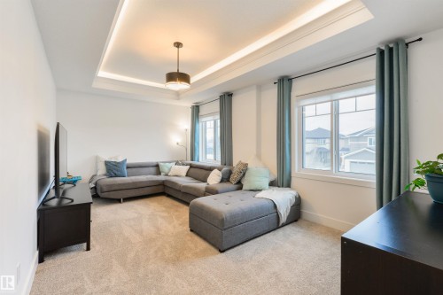 36 Avonlea Way, Spruce Grove, AB - Indoor Photo Showing Living Room