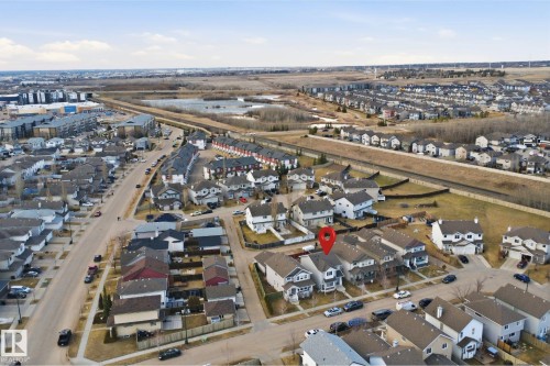 Aerial perspective showcasing a residential neighborhood with varied housing styles - 1124 37A Avenue, Edmonton, AB - Outdoor With View