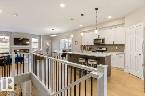 29 Ratelle Circle, St. Albert, AB - Indoor Photo Showing Kitchen With Upgraded Kitchen