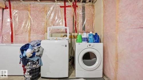 Image quality insufficient for description - 8210 180 Avenue Nw, Edmonton, AB - Indoor Photo Showing Laundry Room