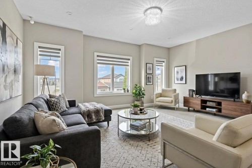 1960 Adamson Terrace, Edmonton, AB - Indoor Photo Showing Living Room
