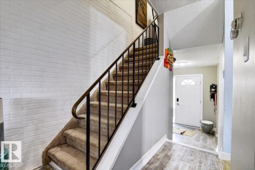 256 Callingwood Place, Edmonton, AB - Indoor Photo Showing Other Room