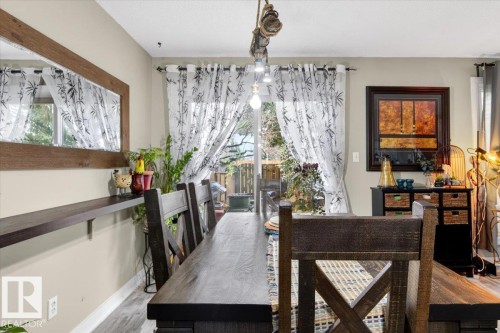 256 Callingwood Place, Edmonton, AB - Indoor Photo Showing Dining Room