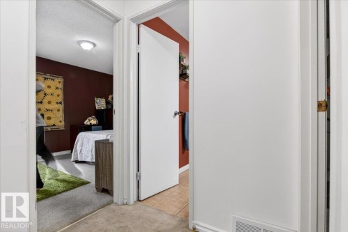 256 Callingwood Place, Edmonton, AB - Indoor Photo Showing Other Room