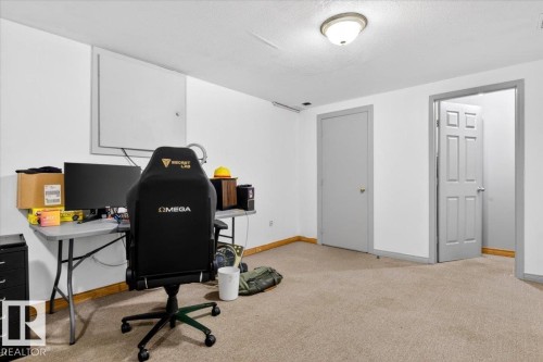 256 Callingwood Place, Edmonton, AB - Indoor Photo Showing Office