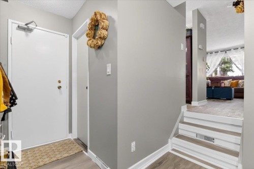 256 Callingwood Place, Edmonton, AB - Indoor Photo Showing Other Room