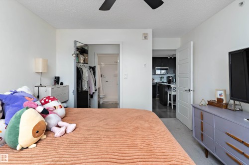 402 6084 Stanton Drive, Edmonton, AB - Indoor Photo Showing Bedroom