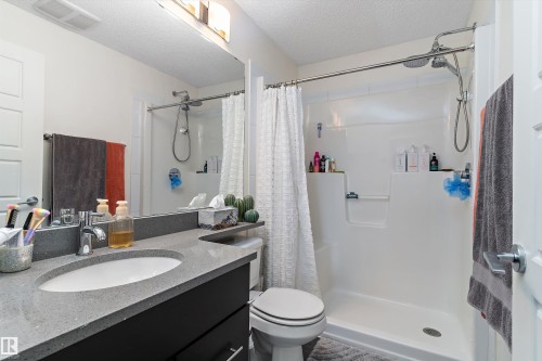 402 6084 Stanton Drive, Edmonton, AB - Indoor Photo Showing Bathroom