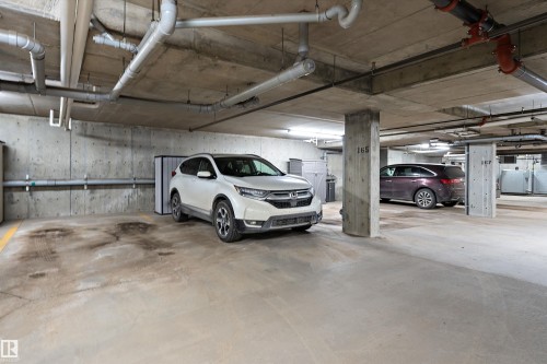 402 6084 Stanton Drive, Edmonton, AB - Indoor Photo Showing Garage