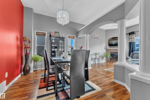 4617 163A Avenue, Edmonton, AB - Indoor Photo Showing Dining Room