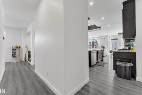 196 Edgewater Circle, Leduc, AB - Indoor Photo Showing Other Room