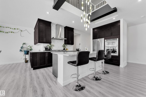 196 Edgewater Circle, Leduc, AB - Indoor Photo Showing Kitchen With Upgraded Kitchen