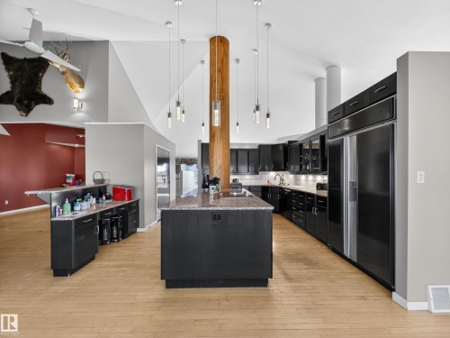 48208 Range Road, Rural Beaver County, AB - Indoor Photo Showing Kitchen With Upgraded Kitchen