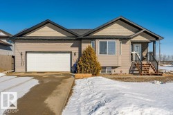 15 4 th Avenue S Hay Lakes, AB T0B 1W0