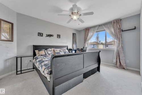 1235 Rutherford Road Sw, Edmonton, AB - Indoor Photo Showing Bedroom
