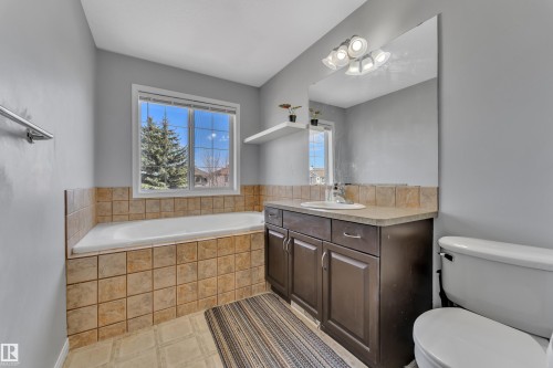 1235 Rutherford Road Sw, Edmonton, AB - Indoor Photo Showing Bathroom