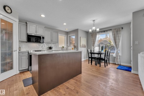 1235 Rutherford Road Sw, Edmonton, AB - Indoor Photo Showing Kitchen With Upgraded Kitchen