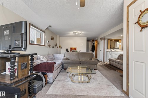 1320 8 Avenue, Cold Lake, AB - Indoor Photo Showing Living Room