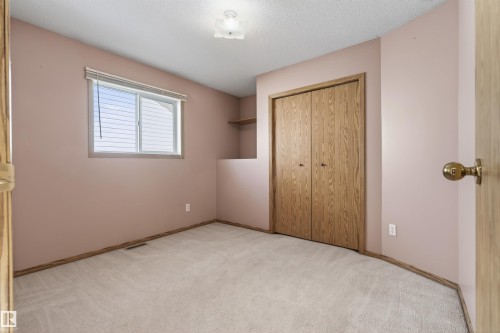 1320 8 Avenue, Cold Lake, AB - Indoor Photo Showing Other Room