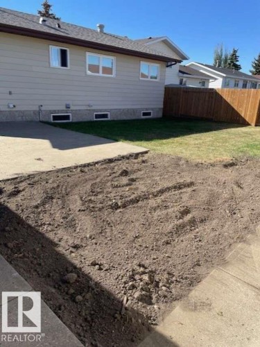 1929 65 Street, Edmonton, AB - Outdoor