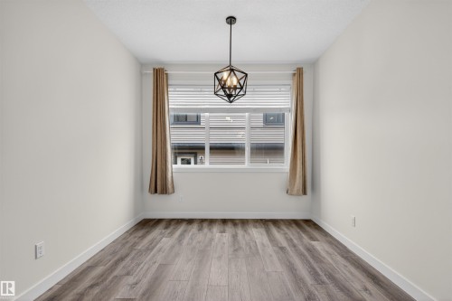 2937 Coughlan Green, Edmonton, AB - Indoor Photo Showing Other Room