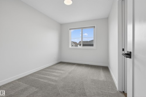 2937 Coughlan Green, Edmonton, AB - Indoor Photo Showing Other Room