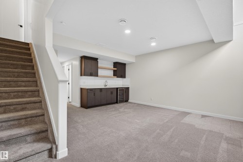 2937 Coughlan Green, Edmonton, AB - Indoor Photo Showing Other Room