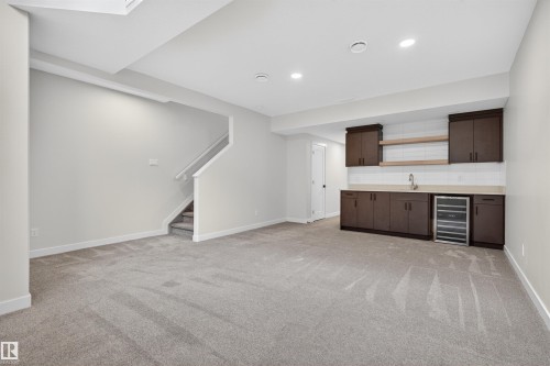 2937 Coughlan Green, Edmonton, AB - Indoor