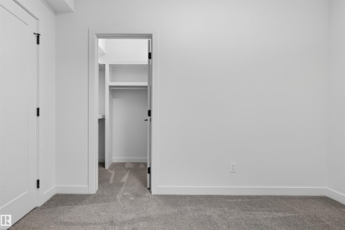 2937 Coughlan Green, Edmonton, AB - Indoor Photo Showing Other Room