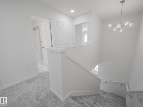 1032 14 Avenue, Edmonton, AB - Indoor Photo Showing Other Room