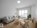 1032 14 Avenue, Edmonton, AB  - Indoor Photo Showing Living Room 