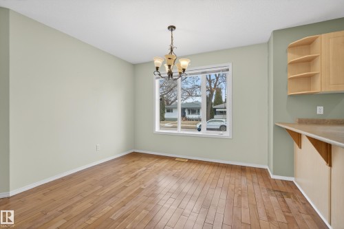 8721 88 Avenue, Edmonton, AB - Indoor Photo Showing Other Room