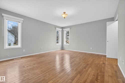 8721 88 Avenue, Edmonton, AB - Indoor Photo Showing Other Room